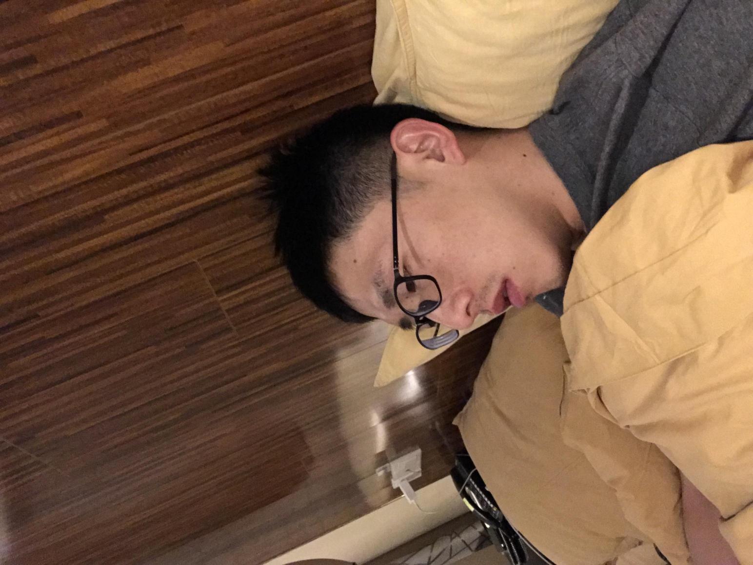 1039